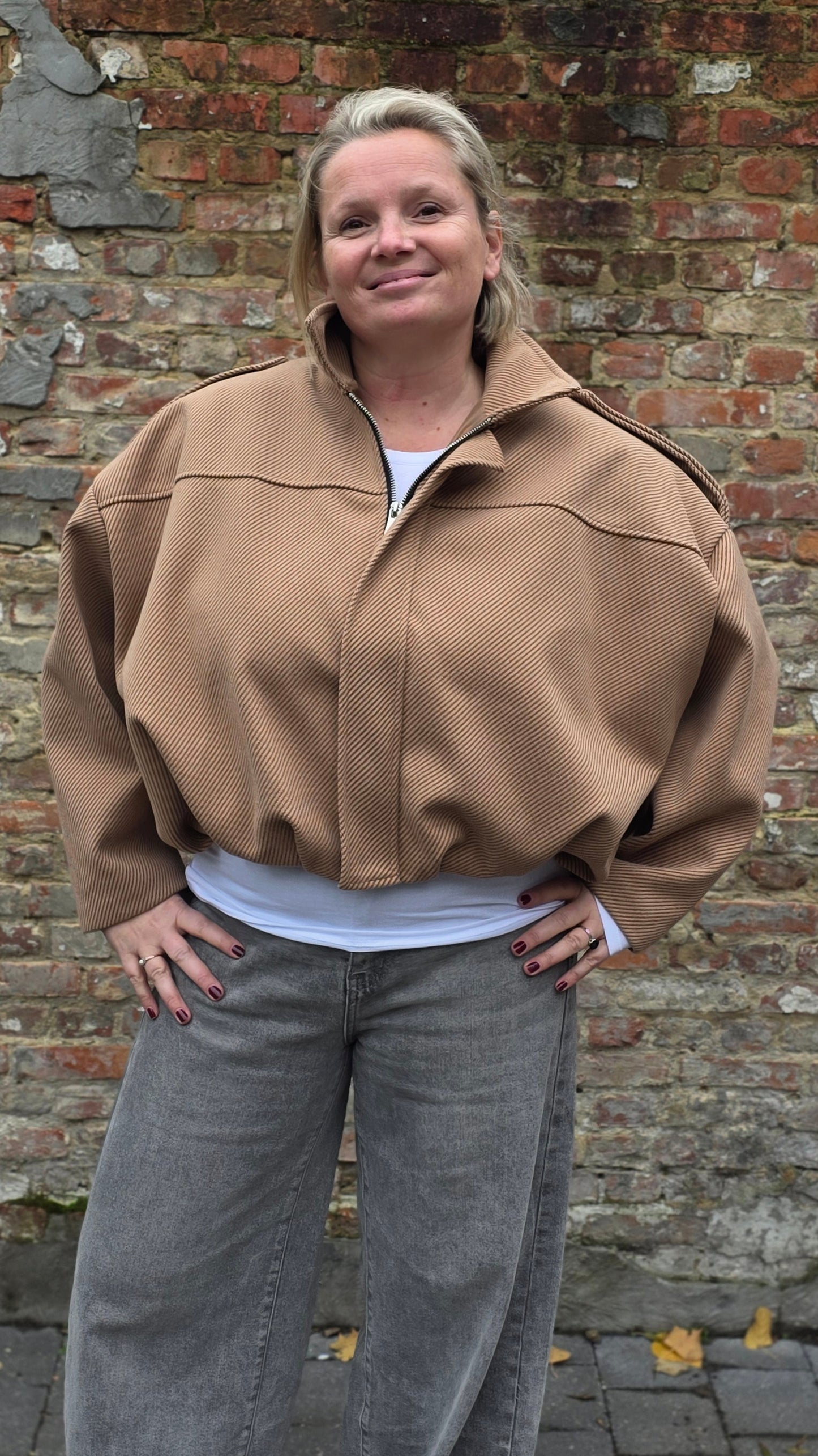 Cleo bomber jack oversized camel